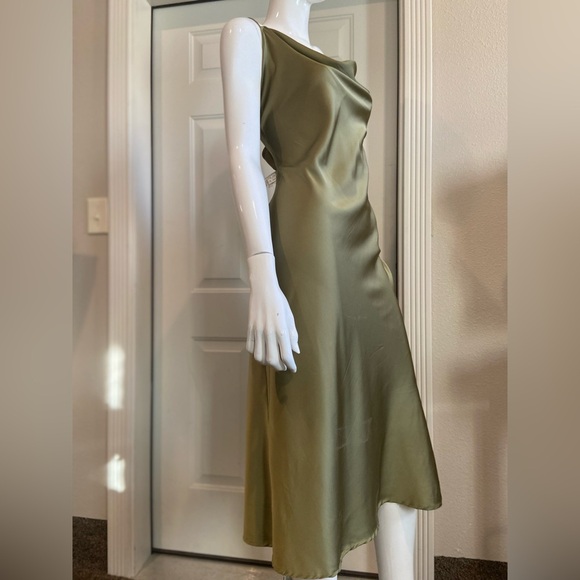 Kilo Brava~For Playful Promises~Olive~Relaxed Fit~Slip Dress~Leg Slit~Size 2X - Picture 3 of 16
